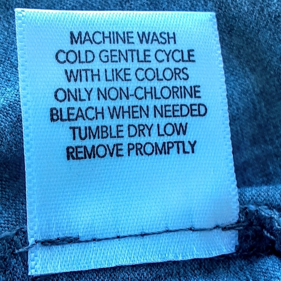 Northcrest Lace Front  NWOT - Picture 8 of 8